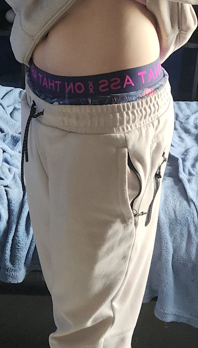 TollL38036's tweet photo. #onthatass #sagger #boxer #caleçon #underwear #sagg #sagging #skinny #twink #twinkbody #body #ripped #bulge #bigbulge #huge #dick #dickprint #package #20y #nsfw #maleunderwear #abs #fit #smooth #sousvêtement https://t.co/Np1Gvm5nhi