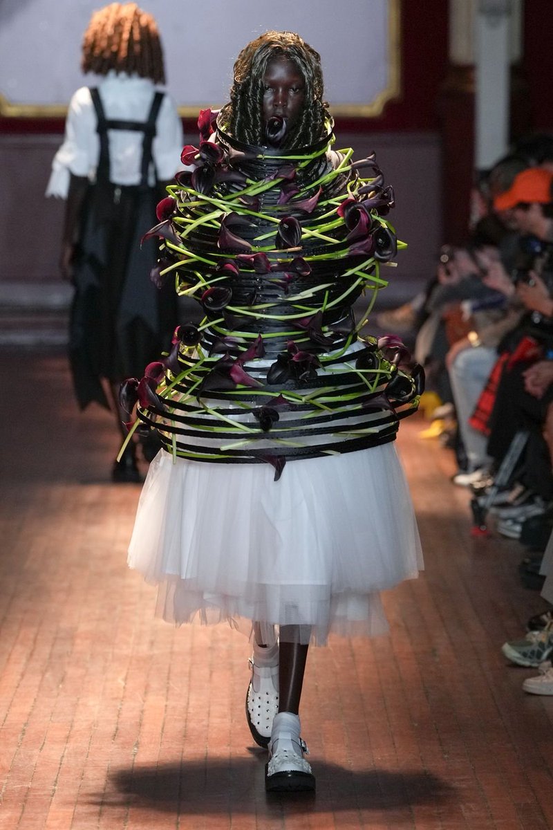 itgirlbackup's tweet photo. Noir Kei Ninomiya ss27 https://t.co/sA0oexPhsN