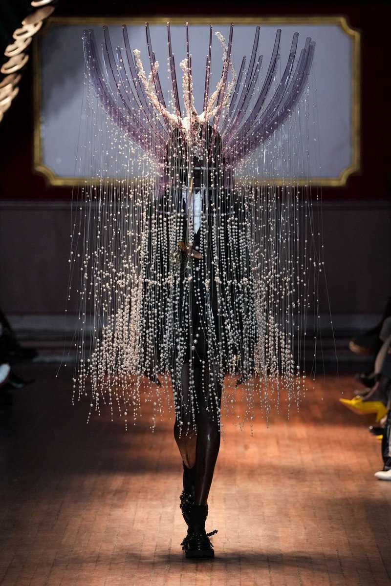 itgirlbackup's tweet photo. Noir Kei Ninomiya ss27 https://t.co/sA0oexPhsN