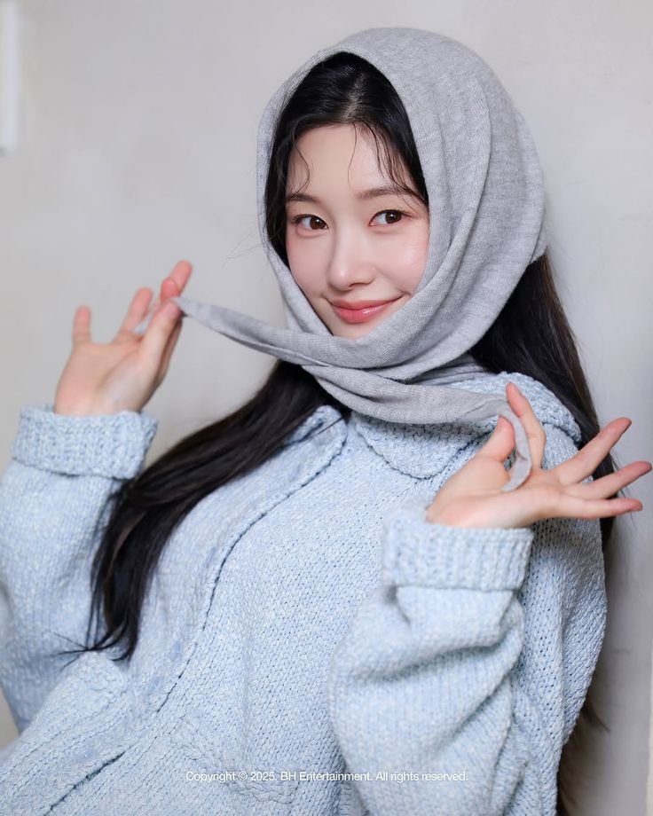 ClerksEsmeralda's tweet photo. (beneran udah). #intinya: otsukare semuanya, akugw sayang lu semua (platonik). Semoga semua deserve gaji 5 digit. I, Esmeralda Soneta, am signing out from overtime us!🤍 https://t.co/qG0zzRTtb3