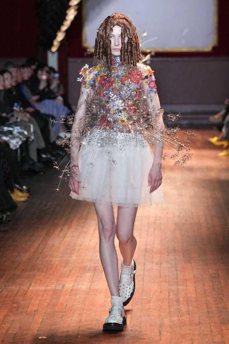 itgirlbackup's tweet photo. Noir Kei Ninomiya ss27 https://t.co/sA0oexPhsN