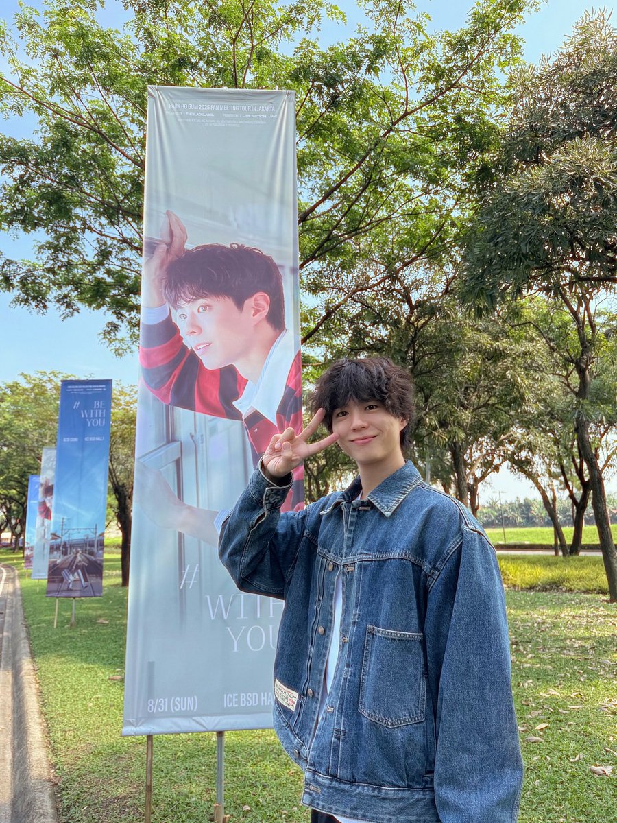 gummyblue_'s tweet photo. 박보검 이제 막 데뷔한 신인도 아니고 데뷔한지는 15년 모두가 다 알아보는 사람 된지는 10년짼데 이러는거 너무 귀엽잔슴 https://t.co/4vSYZJunrq