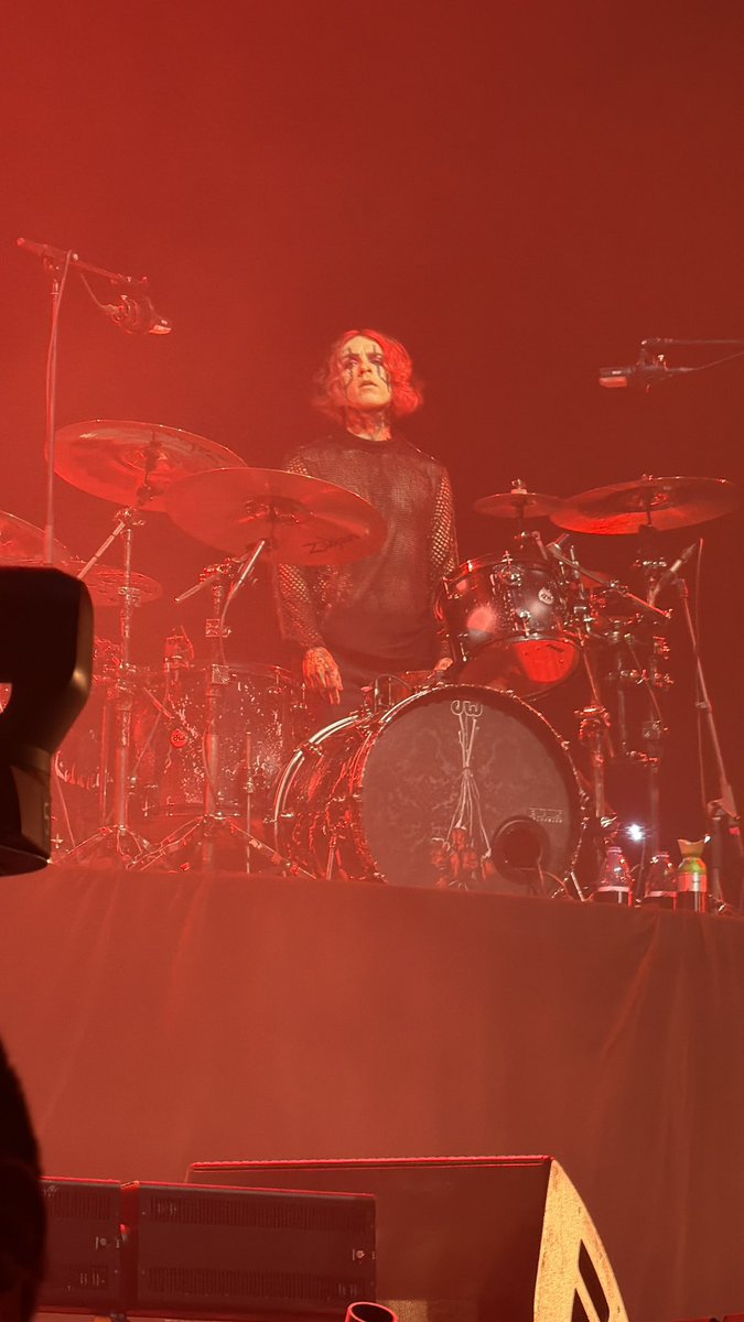 Amber229800's tweet photo. Everybody please enjoy my SLAUGHTERHOUSE VINNY 👹👹👹
#motionlessinwhite #vinnymauro #MIW @chenzomauro https://t.co/JVEmoNlaQu