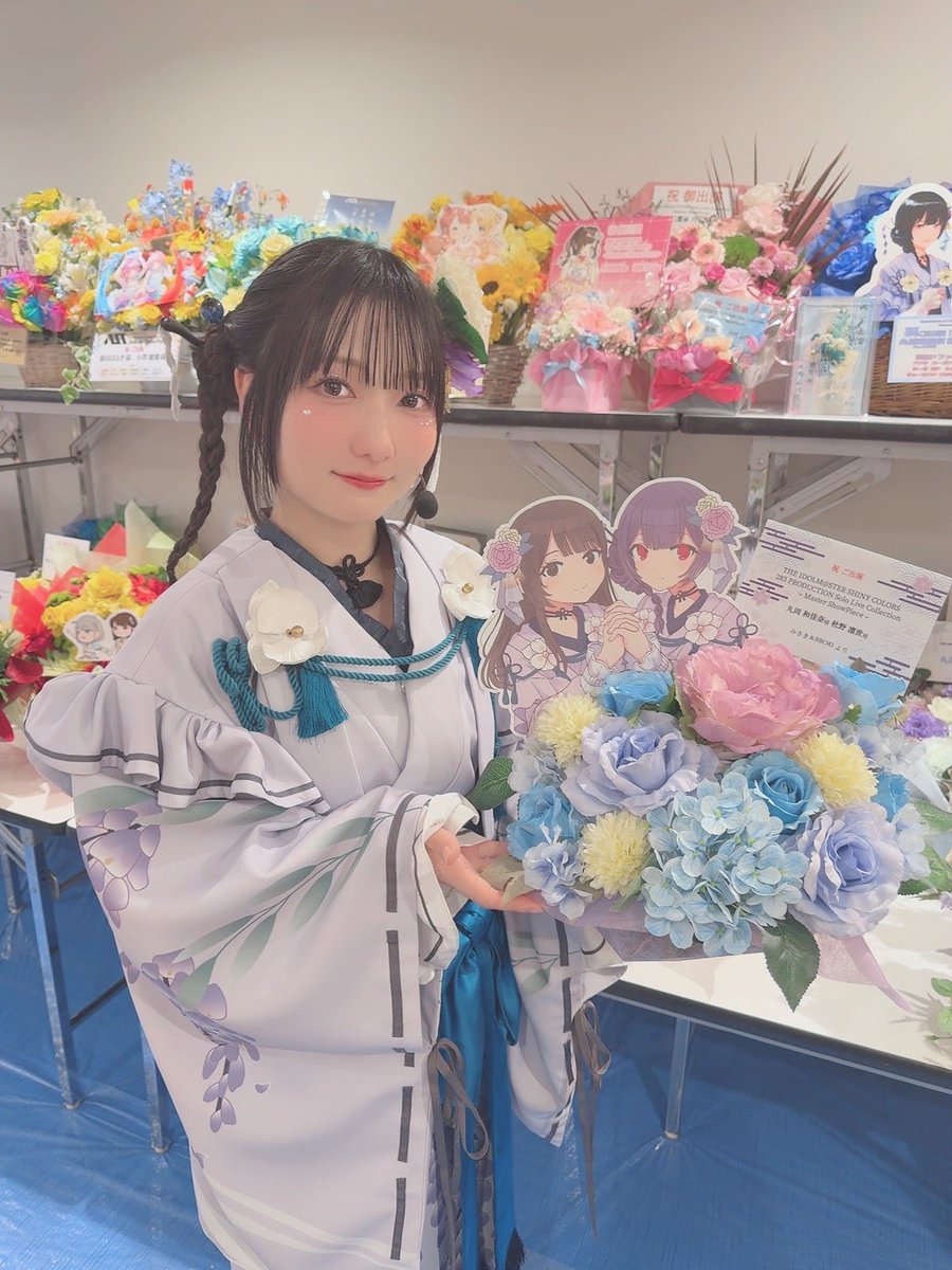 WakanaMaruoka's tweet photo. 凛世ちゃん&amp;丸岡への素敵な
お花をありがとうございました🩵
いつもステージ前に元気をいただいております💐✨✨
#シャニマスソロライブMSP_day1
#シャニマスソロライブMSP_day2
#シャニマスソロライブMSP https://t.co/mtyBmIKUvO