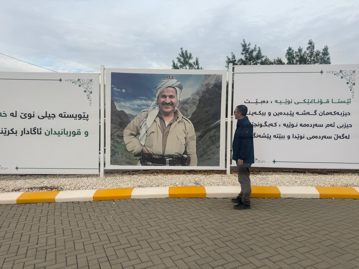 Erdalernow's tweet photo. Mam Celal’in (Celal Talabani) aramızdan ayrılışının 9. yıl dönümü.

Kürt halkının özgürlük mücadelesine büyük emekler verdi. Ardında bıraktığı boşluk hala doldurulamadı. Bugün de Kürt halkı Mam Celal’i arıyor.

Yarattığı değerler ve bıraktığı miras yol göstermeye devam ediyor.

Saygı, minnet ve özlemle anıyorum.

#MamCelal #CelalTalabani #YNK #Peşmerge #Kürdistan #Kürtler #Süleymaniye