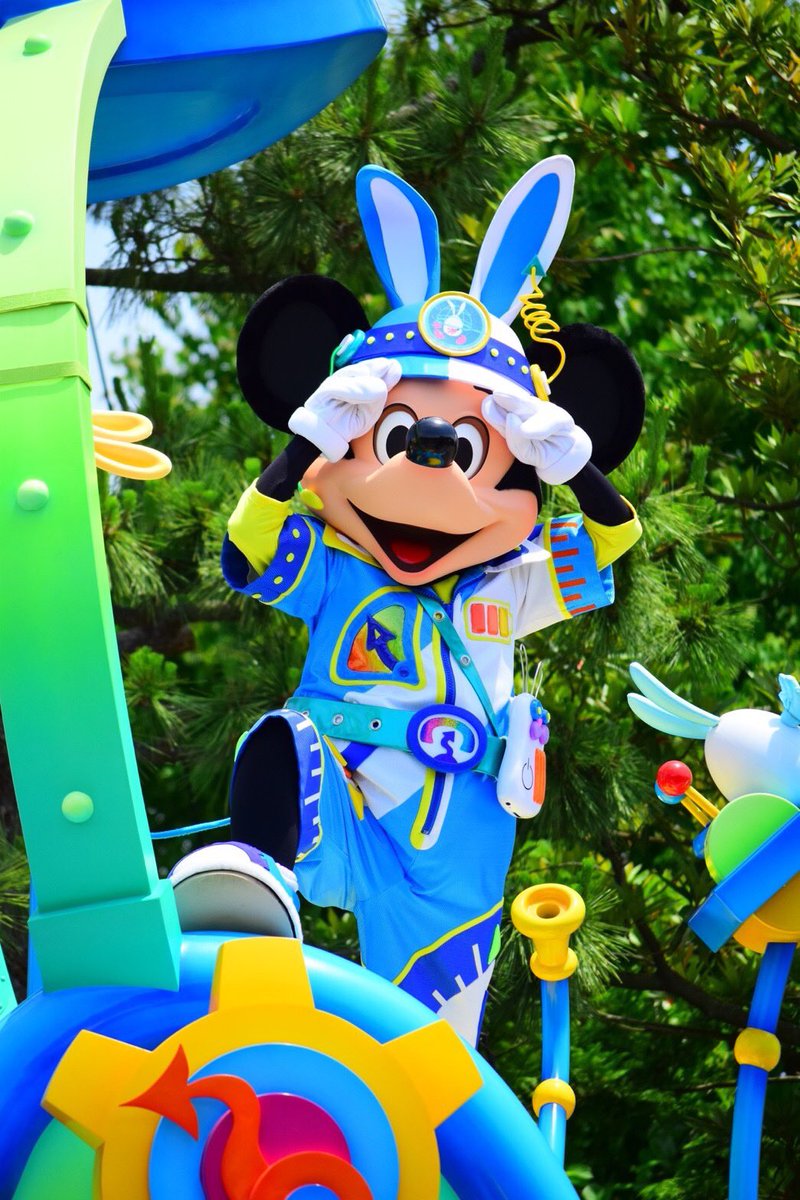 shirakabasakura's tweet photo. 5歳児な春も漢らしい夏もチャラついた秋も紳士な冬も毎日惚れ直して恋させられるスーパースターが大好きすぎたんだよな
ミッキーマウスが居て人生が華やいで楽しすぎた https://t.co/qozpyzWur5