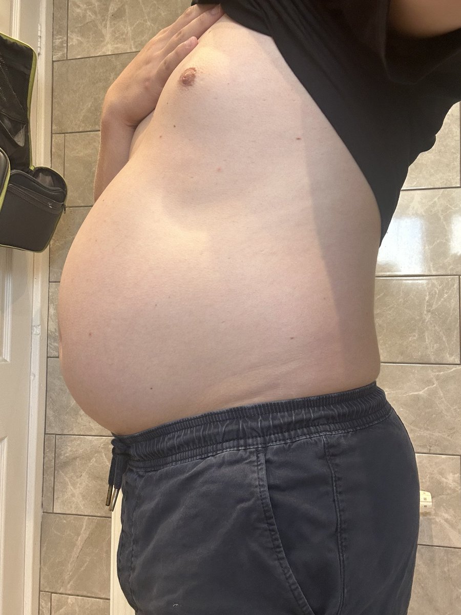 ARoundBlueFox's tweet photo. Friday 25th Sep - 197 lbs
Saturday 3rd Oct - 202 lbs

Damn that holiday was needed heh https://t.co/vNbyumNBgf