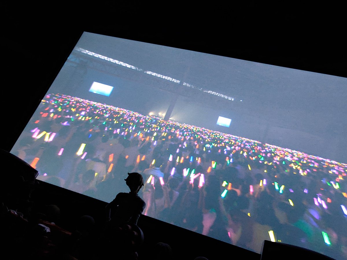 Rou__s's tweet photo. 程良く酔って自室に帰還。 https://t.co/eZ4zcW6o7D
