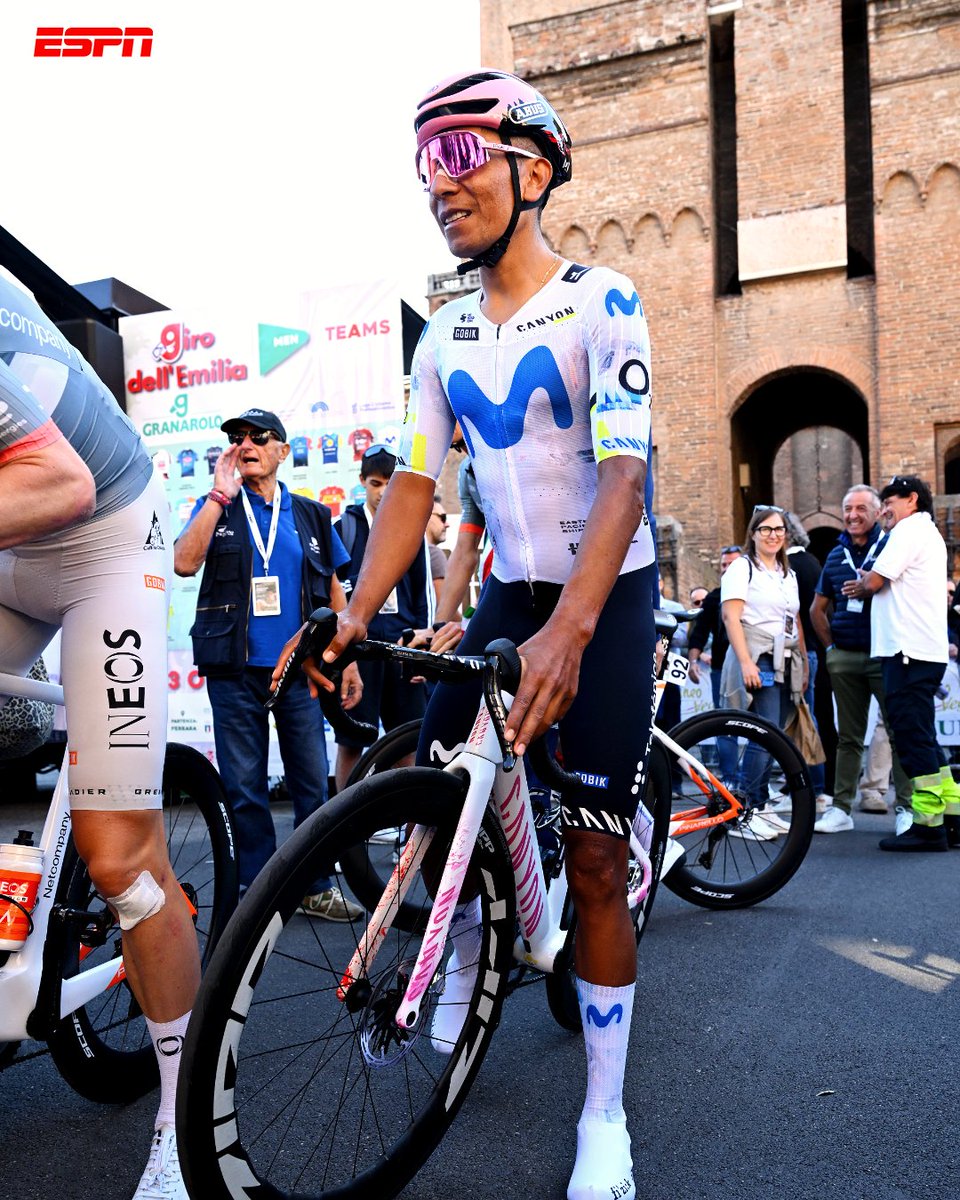 ESPNColombia's tweet photo. GRACIAS NAIRO

Se retira un campeón. Orgullo colombiano. Patrimonio del ciclismo. Guerrero de la ruta. https://t.co/DhJF3v7TXc