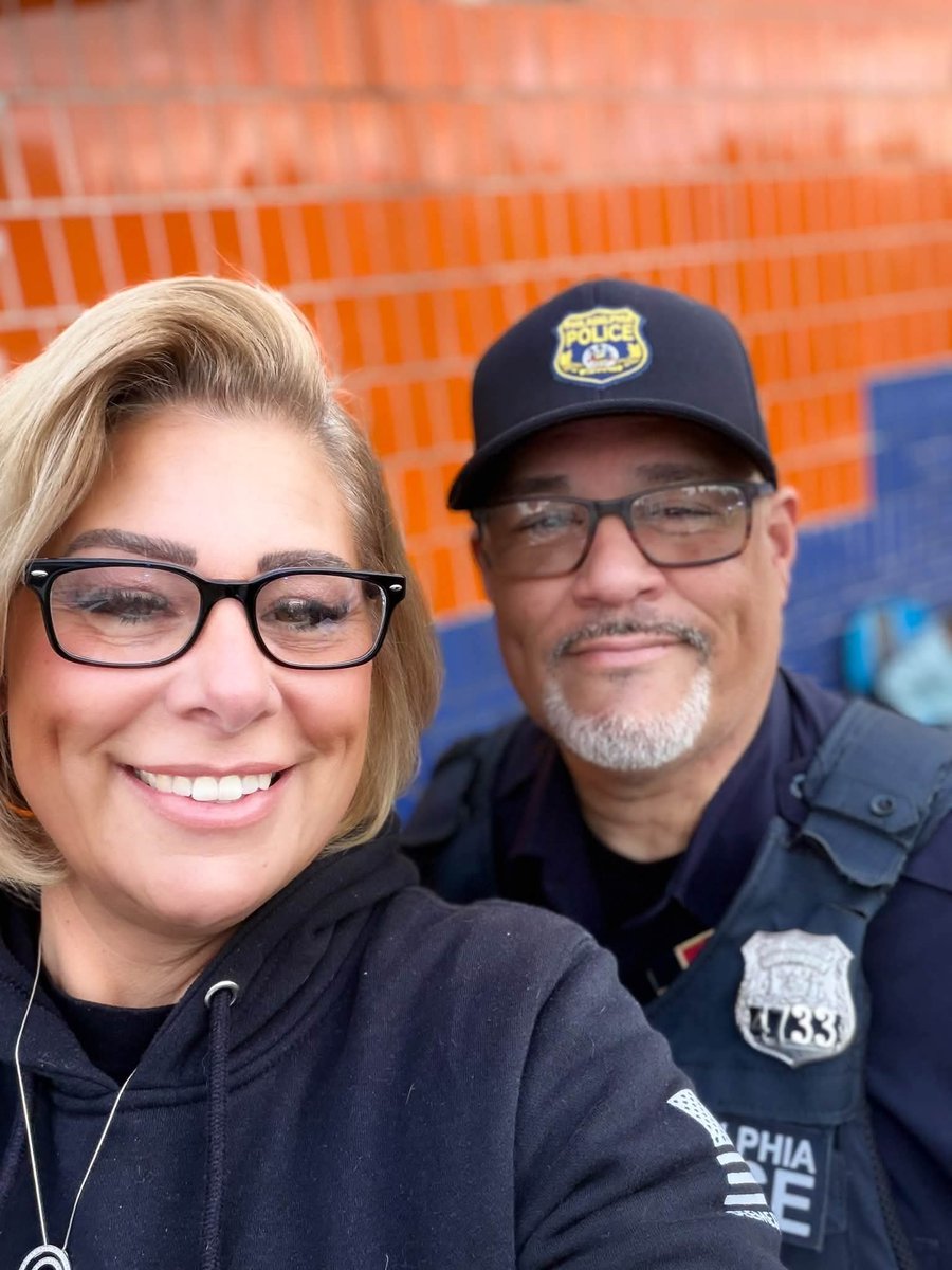PPD01Dist's tweet photo. What an honor its to be able to participate in the Annual Project Blue light ride for Police Suicide Awareness. No officer should have to fight this battle alone. Thankyou to the many officers from different jurisdictions in the tri state area that came to support and ride. https://t.co/LVHcYTrAW4