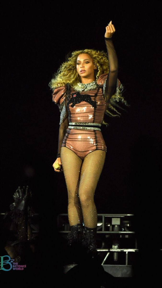 eucloven's tweet photo. As pessoas chocadas com a Beyoncé magra, sendo que ela sempre “seca”quando vai entrar em turnê. https://t.co/FpKUdPhdzF