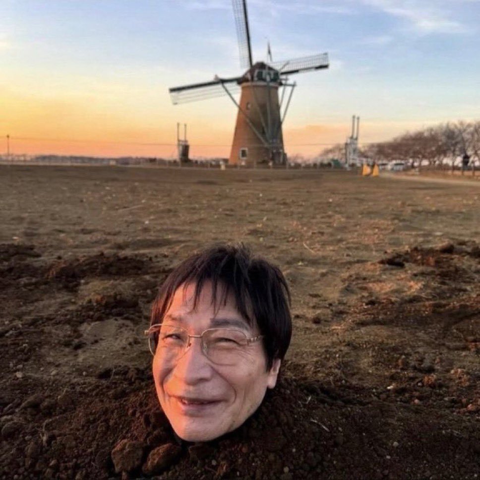m8mxg111's tweet photo. 【地底人】 

上の世界も悪くないわね〜 https://t.co/3Rq9Zit3h8