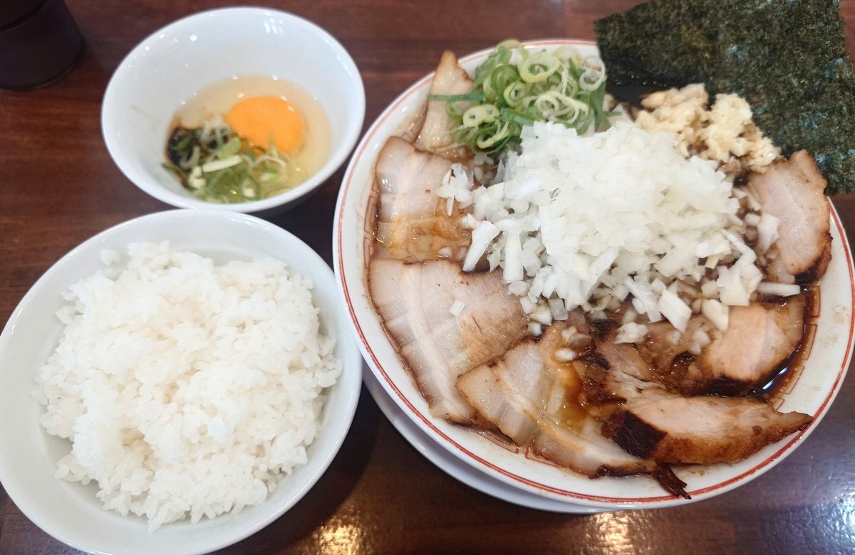 Viswakas1's tweet photo. 冷やし中華たべたい
具ないやつ
ってベッドで思ってる https://t.co/XZh6BDrgbZ