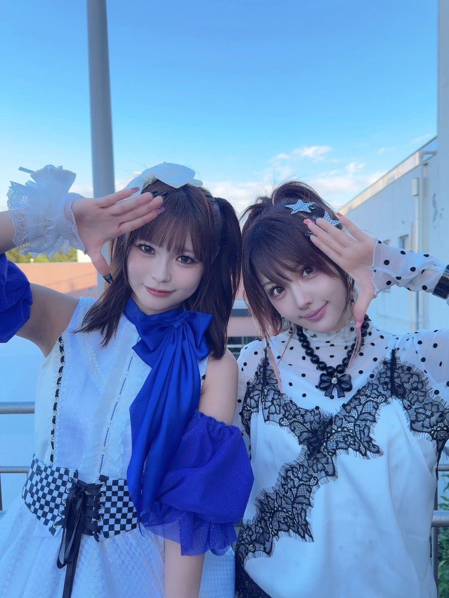 tshirtsjapan's tweet photo. 幸せです‼️筒井澪心
田中れいなさんとお写真撮れましたー！！
恐縮ながら最近真似をさせて頂いてます((小声))

正直でよろしい😁
#おつかれいなー🫡#頑張ろこ！🤗 https://t.co/nlcoLR7Kbp