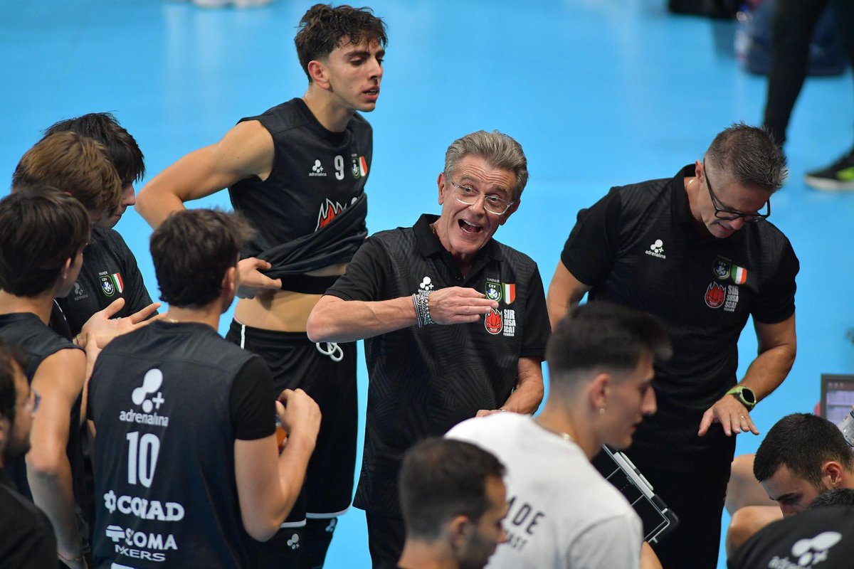 SIRVolleyPG's tweet photo. “Con la OJI CUP inizieremo a conoscerci… bisogna lavorare perché inizia il campionato!”
https://t.co/IIwbFcVZnV
#BlockDevils https://t.co/6geiynWTsb