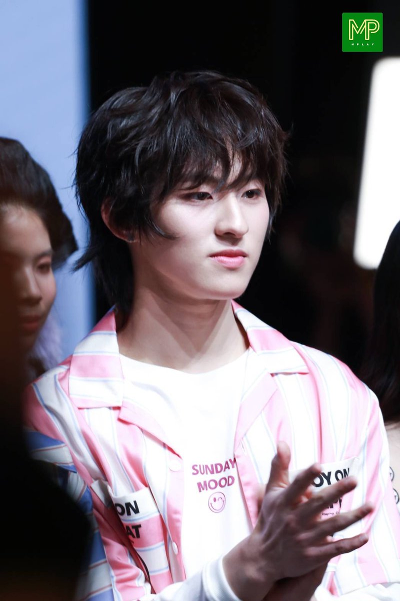 MPlay_2021's tweet photo. "ก้อง ก้องภพ" ร่วมเดินแฟชั่นโชว์ในงาน Siam Center BIFW 2026 กับโชว์จาก “Sleeping Cloud” 

THOMASKONG AT SIAM CENTER BIFW26
#SiamCenterBIFW2026xTHOMASKONG  #SleepingcloudTH 
#thomaskong #kongjiro 
#SiamCenterBIFW2026 #BIFW2026 #SiamCenter https://t.co/HwvG3VwUnD