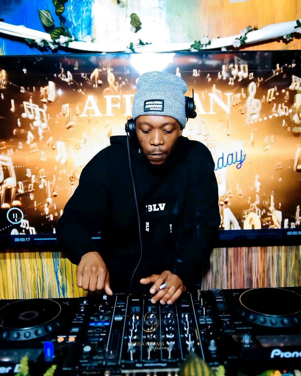 SdizoRSA's tweet photo. Rest in Peace Mr Nom Nom,Dj  Msaro 💔🕊️💔 https://t.co/lBpg6n5pQg