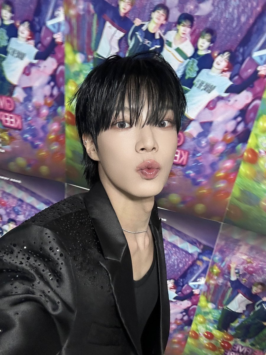 the_verivery's tweet photo. [📸]
2026.10.03
#GM5KTV

함께라서 더 오래 기억될 오늘
베리베리도 베러였으니까,💜

#베리베리 #VERIVERY #VRVR
#VERIVERY_CONCERT
#GiveMeFiveKeepThatVibe https://t.co/SLC4wg3TJf