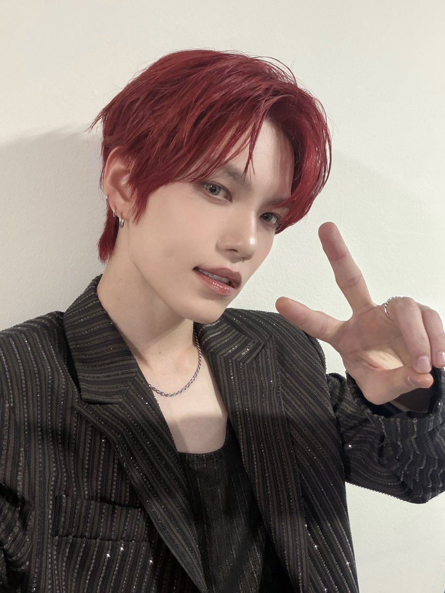 the_verivery's tweet photo. [📸]
2026.10.03
#GM5KTV

함께라서 더 오래 기억될 오늘
베리베리도 베러였으니까,💜

#베리베리 #VERIVERY #VRVR
#VERIVERY_CONCERT
#GiveMeFiveKeepThatVibe https://t.co/SLC4wg3TJf