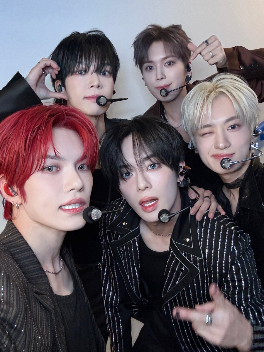 the_verivery's tweet photo. [📸]
2026.10.03
#GM5KTV

함께라서 더 오래 기억될 오늘
베리베리도 베러였으니까,💜

#베리베리 #VERIVERY #VRVR
#VERIVERY_CONCERT
#GiveMeFiveKeepThatVibe https://t.co/SLC4wg3TJf