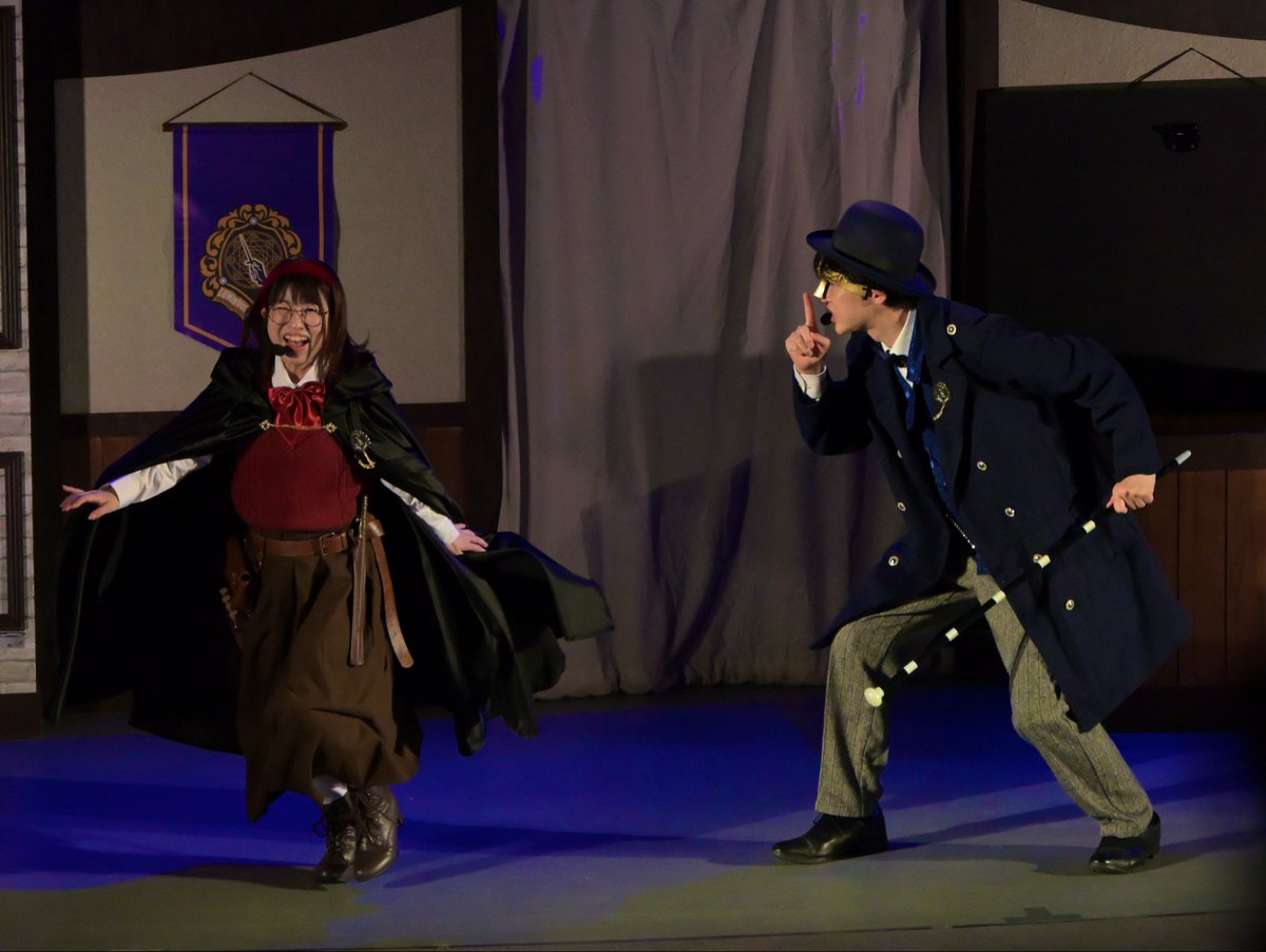 miya_iiichan's tweet photo. 『夜の魔法学校からの脱出』
今夜もたくさんの新入生さんにお集まりいただきました🪄
みなさん素晴らしい活躍でしたね🙌🏻
ありがとうございました！！

明日も校長(@aokitatsuya76 )と一緒に、みなさんをお待ちしています🎀
夜は冷えるので、なるべく暖かい格好でいらしてくださいね！
#魔法遊園地脱出 https://t.co/yskg6egYgc