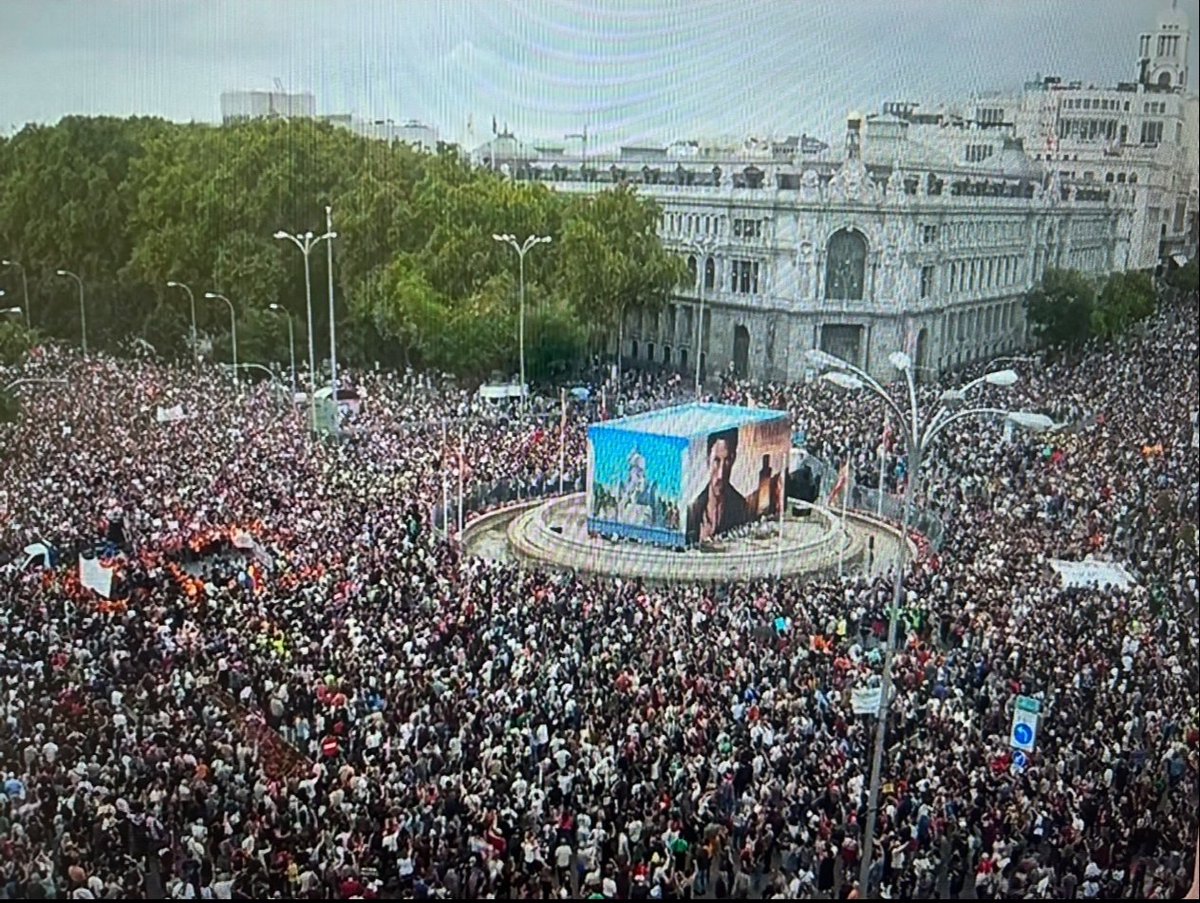 johnsixx256's tweet photo. Pongamos que hablo de Madrid! https://t.co/EXECblJaig