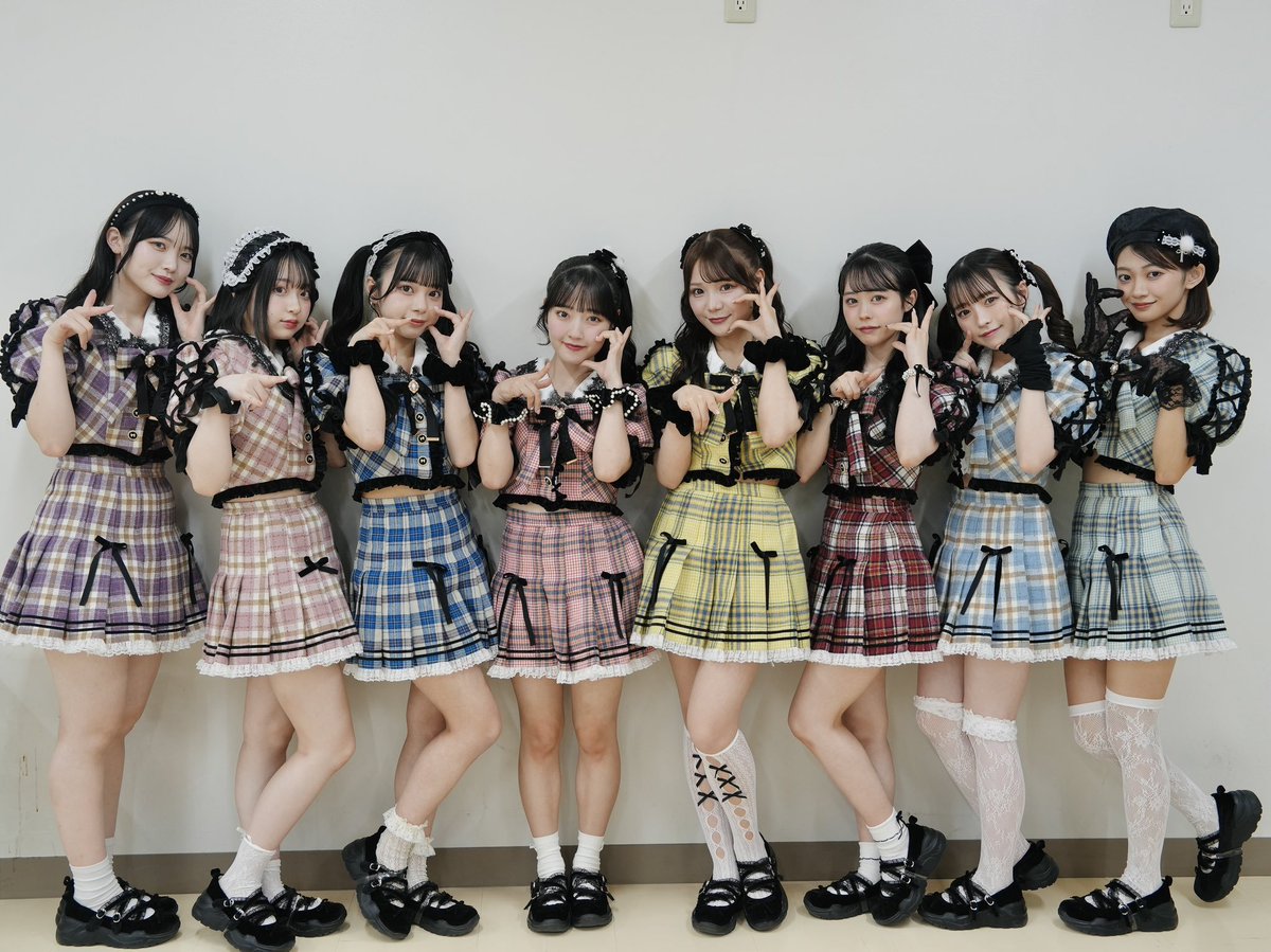 nanayou_LAB's tweet photo. 今となっては伝説の衣装すぎる https://t.co/nNe3M9PMC6
