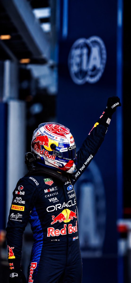 F1HardWalls4k's tweet photo. Max Verstappen 4K https://t.co/f9CmcF0GnC