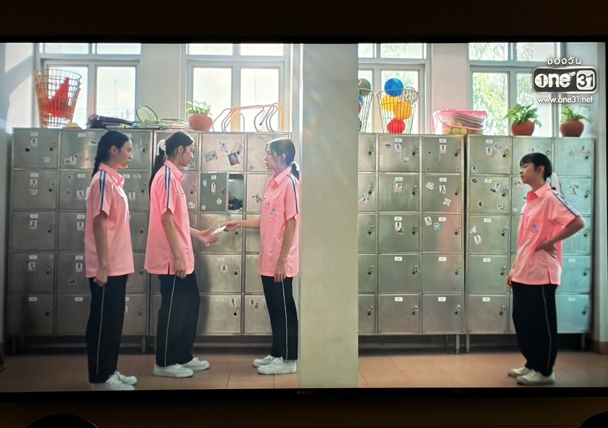 lekdamisa's tweet photo. มุกยืมผ้าอนามัย 😂

JULIET and JULIET EP5
#จูเลียตแอนด์จูเลียตอีพี5
#JULIETandJULIET https://t.co/NHudMmcIz3