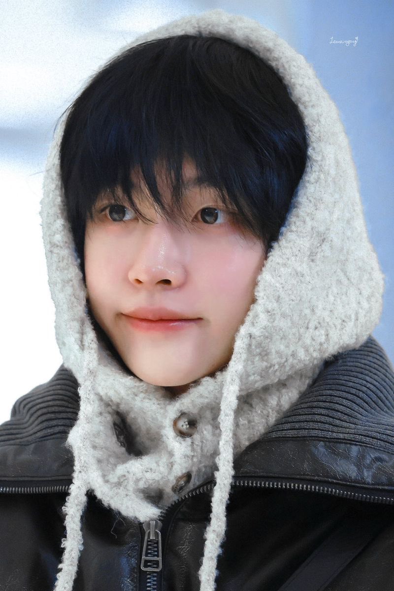 seswsa01's tweet photo. 전설의 원빈 바라클라바 보쟈. ⸍ɞ̴̶̷ ⩊ ɞ̴̶̷⸌♡ https://t.co/CroC0OVw1u