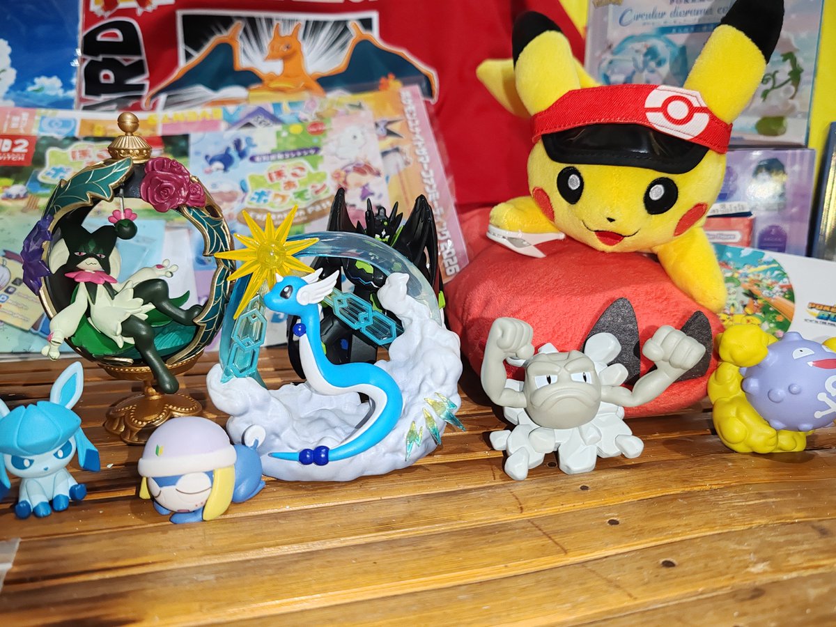 MicroBihon's tweet photo. What a haul!
Next year again?
#PokemonPopUpStore #pokemoncenter #cosmania https://t.co/8MtItff85q