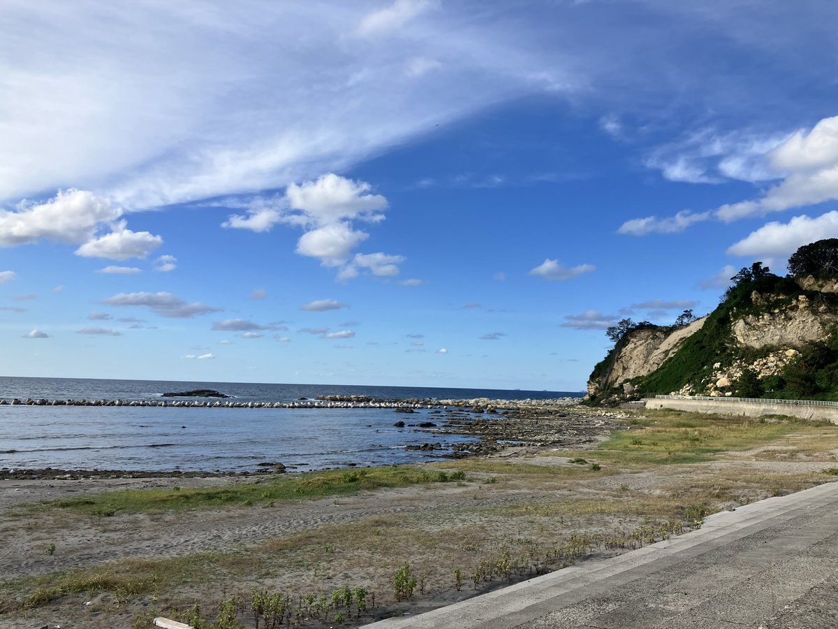malphite_jng's tweet photo. トークイベント自体が初めてだったけど、楽しめてよかった。朝から輪島を回って、観光もできて満足。ちょっと風があったけど、また来年もぜひイベントを！
藤田総本店さんのコロッケとか、塩サイダーがマジで美味しかった😋

#温むす輪島2026 https://t.co/ELMtjMzmfs