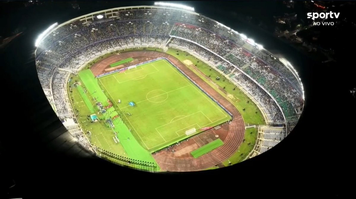 xaviiball's tweet photo. What the fuk you're going to see from the stands!!! State of Indian football https://t.co/ZD1FjGyWcK