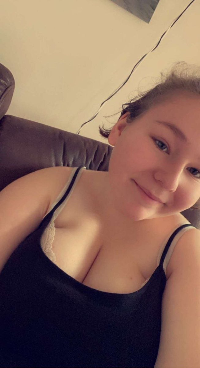 Sabonelangweilt's tweet photo. hiiii ♡
new here, so let’s get to know each other a little 🫣

✧ 20
✧ she/her
✧ german
✧ heidelberg 🇩🇪
✧ theater girl 🎭
✧ sleepy 24/7 😴
✧ a little shy, a little naughty 👀

looking for some fun people to talk to &amp; connect with ♡
rt + follow if you wanna be mutuals 🫶 https://t.co/HKIft9NZ32