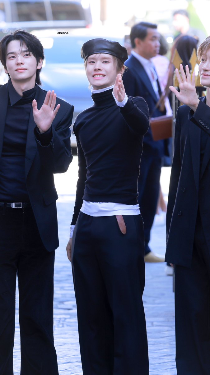 chrono_1002's tweet photo. 261003 CELINE

#TWSXCELINE #CelineEte2027 
#TWS #투어스 
#KYUNGMIN #경민 https://t.co/MbKlQWDSPe