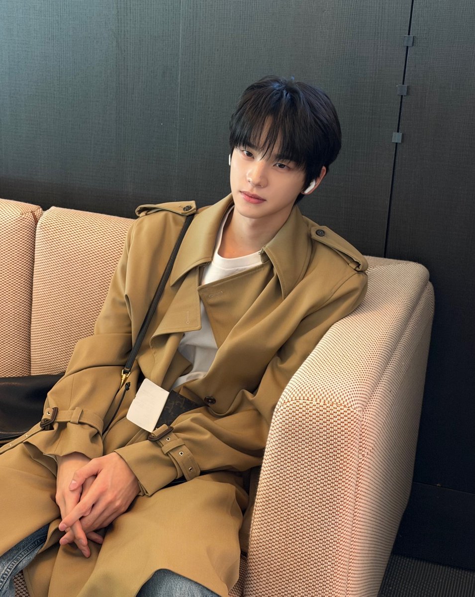 TWS42_INDONESIA's tweet photo. [INSTAGRAM] 261003 #SHINYU - 1

"🤎"

#TWS #투어스 #신유 #247WithUs @tws_pledis https://t.co/t9XExoCVmH