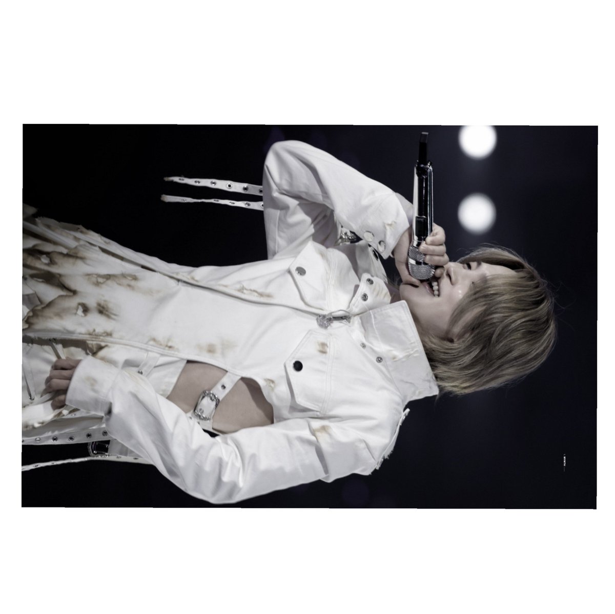 jminsurev's tweet photo. o look mais lindo da tour 😭 https://t.co/j9tPdyhl4H