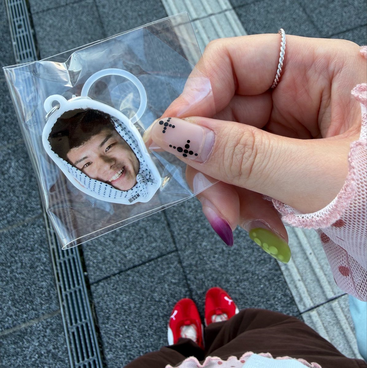 m_2lta2's tweet photo. 目印チャームは新井くんだった🫶箱推しなので基本誰当たっても嬉しいし交換希望の方いらっしゃいましたらお声掛けください明日もいます🙋‍♀️ https://t.co/m0qmcsaseo
