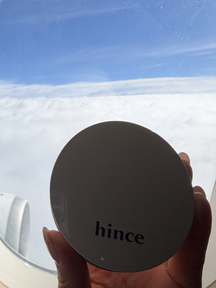 ppppoooogg's tweet photo. #제품제공 #힌스 #화이트쿠션 #히알먹쿠션
 @hince_official #RT이벤트

#RT + #FOLLOW 해주신 분들 중 5분께 힌스 누 글로우 화이트 쿠션을 선물을 드립니다🎁 (~10/9)

주름끼임없는 촉촉쿠션이라 요즘 날씨에 무조건 추천하는 차세대 no.1 글로우 쿠션인데요!!!

촉촉한데, 지속력도 좋아서 제가 푸머니부터 코덕 눈아들까지도 추천해주고 사준 제품이랍니다🤍

#rt이벤트 꼭 참여하셔서 제발 써보시길…🙏

자세한 내용은 타래로👇🏻