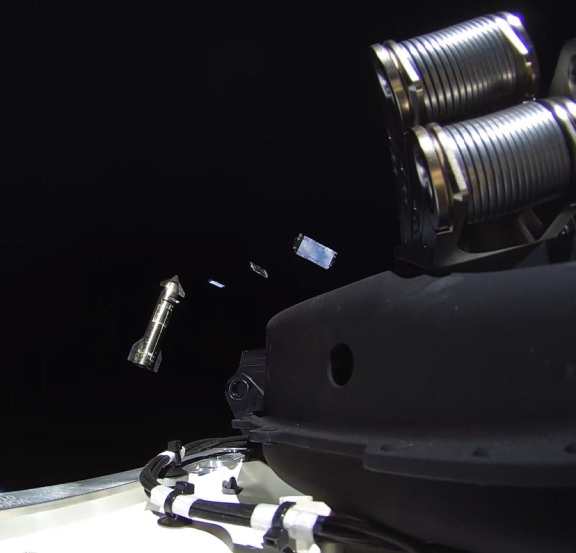 ArthurMacwaters's tweet photo. Starship has filled me with certainty that will have a Moon base soon. https://t.co/HT67h0EdZr