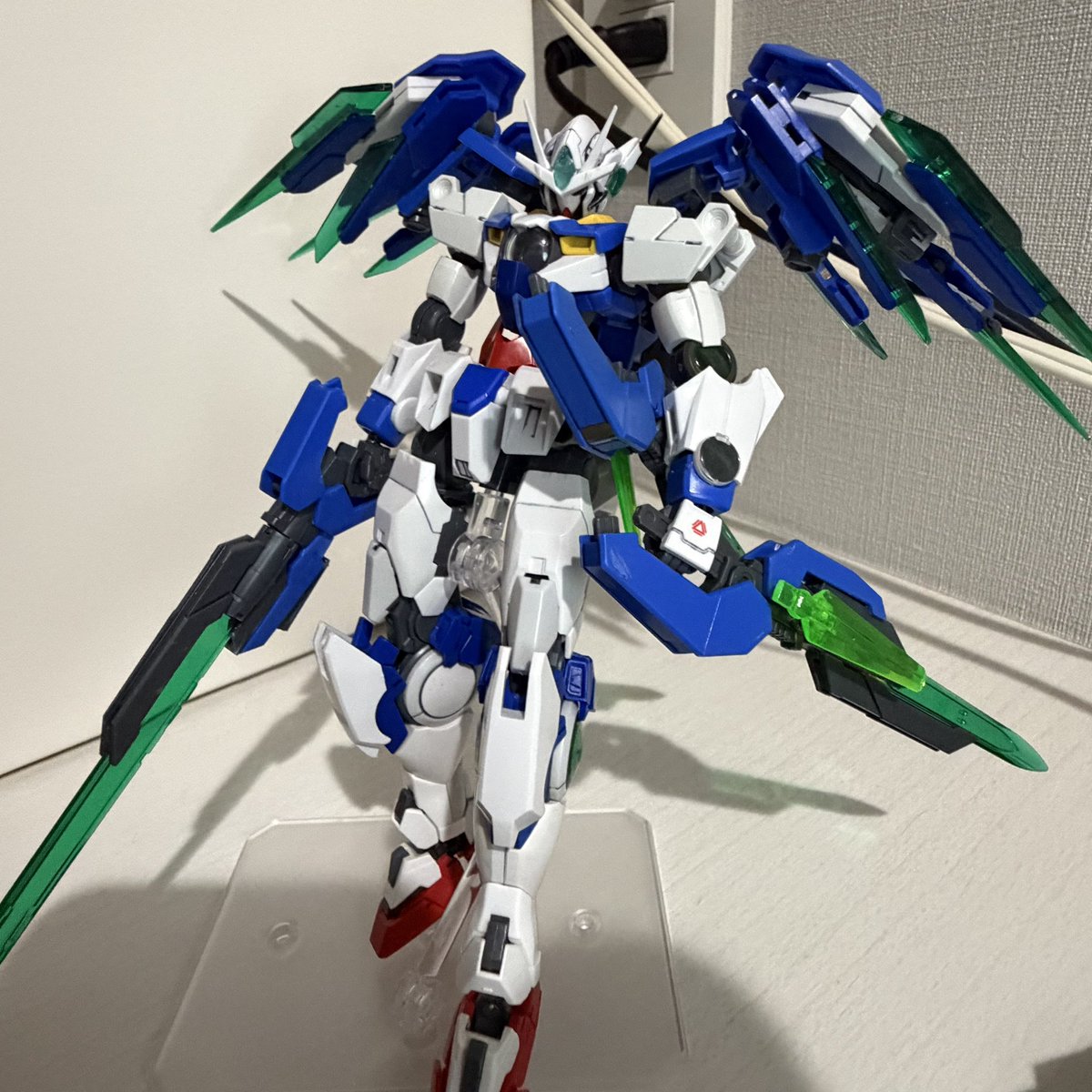 tppiexia's tweet photo. ダブルオーライザーっぽいクアンタ試験機 https://t.co/uO7GrkPXgI