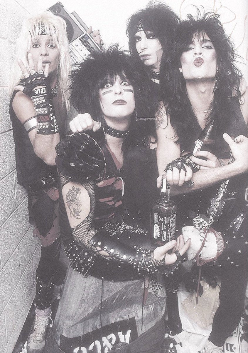 swingingsixx's tweet photo. wishing tommy lee the happiest 64th birthday! ♡ wishing you nothing but love, happiness and many more years of rock ’n’ roll! ✧ https://t.co/wYv7vPeyrq