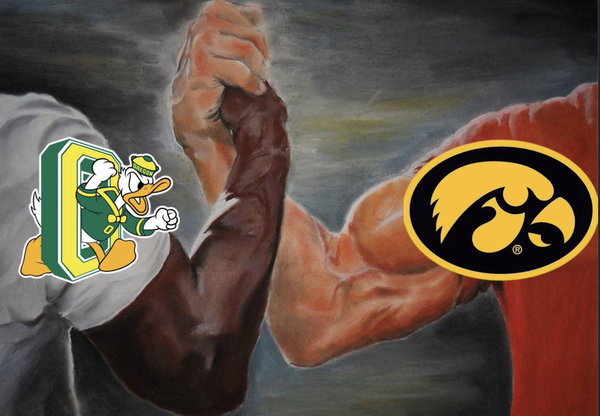B1GDuckEnergyy's tweet photo. Good luck today Hawkeyes! https://t.co/SQqDneJcIu