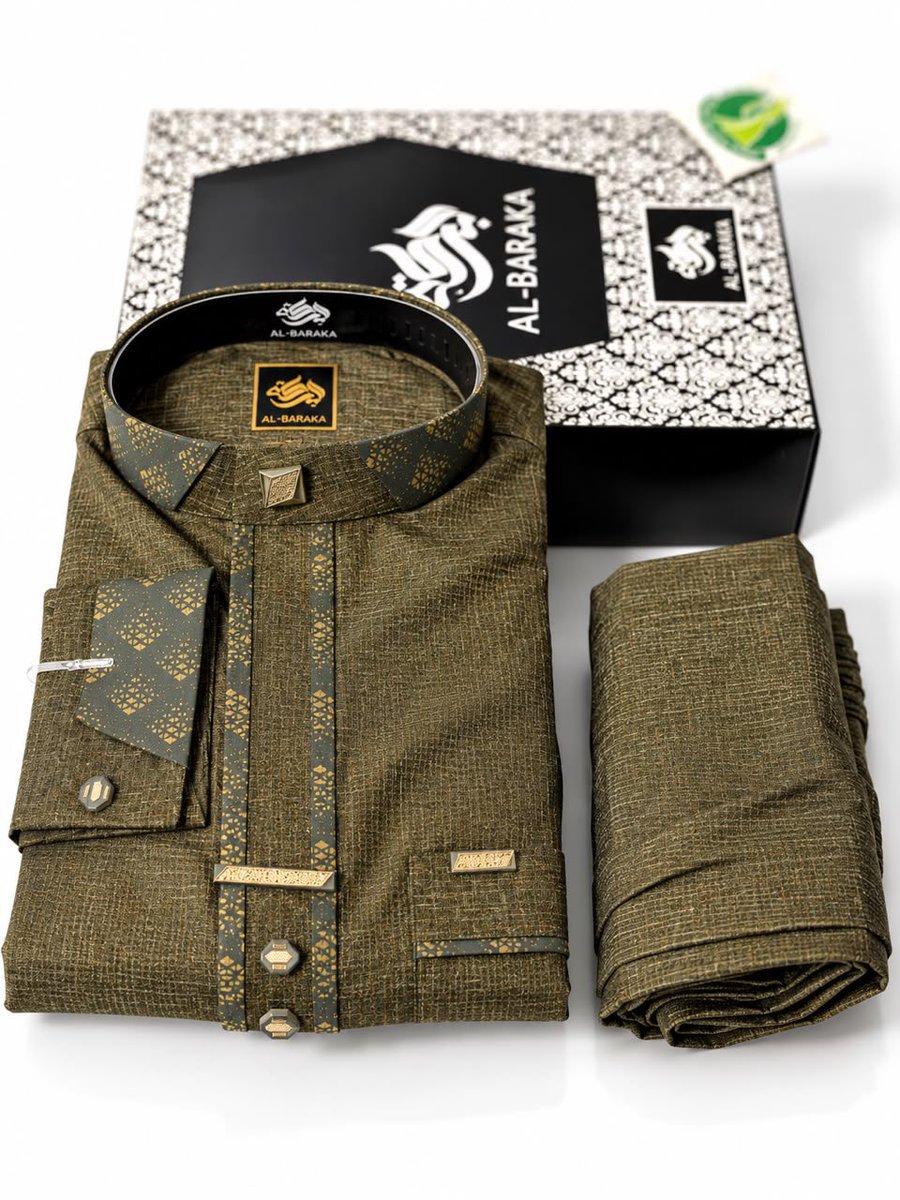 Fyna111's tweet photo. Chemise El hadj en coton 🚨🚨🚨

Prix : 15000fr 🏷️

704820095 📲

Rt apprécié 🙏🏽✨ https://t.co/V8I8Wdnvdx