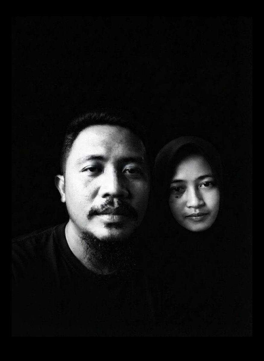 HansAhmadLubis's tweet photo. Ikut akh sama trend ini.,

Jangan kasih tau sama cewek yang di sampingku yaak. 

Takutnya marah, kalau fotonya ku ambil wkwkwkw https://t.co/9rYzrOtGkI