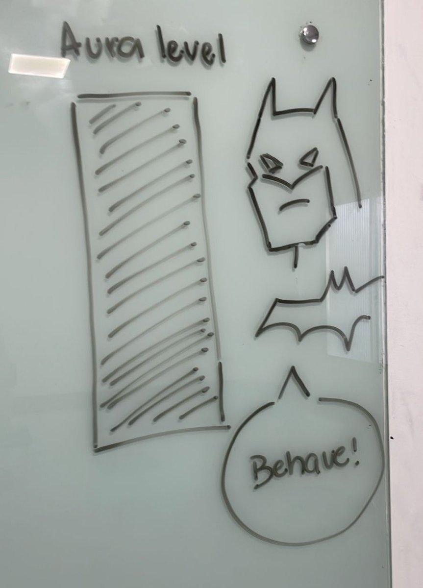 Mmimiskry's tweet photo. Throwback to when did a  Batman sketch on the whiteboard to get my students to behave (every time they acted out I took a bit of their aura and said they were disappointing Batman) https://t.co/0VradGoLNb