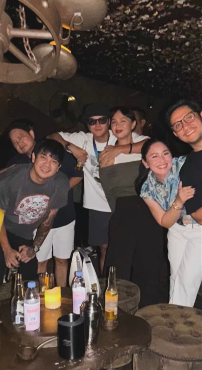 DinampoRac86322's tweet photo. Dj and kaila  celebrating yhubz birthday ang sweet ng mag jowa nayan😊🧡
#DanielPadilla
#KailaEstrada https://t.co/dE7TUyIXlN