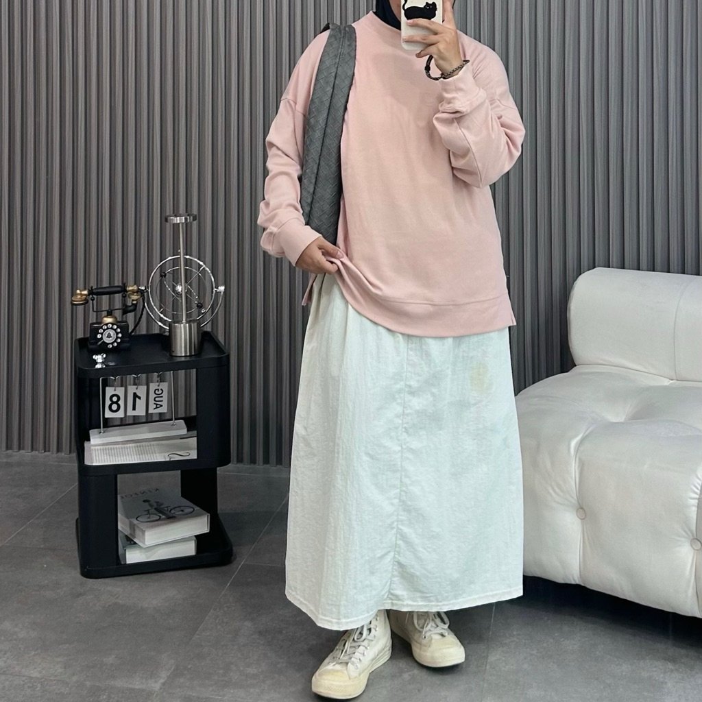 spilllala's tweet photo. dipake ootd sama rok gini looknya tambah cakep bgt akkkkkkk✨️🥹 https://t.co/Beog7MROYl