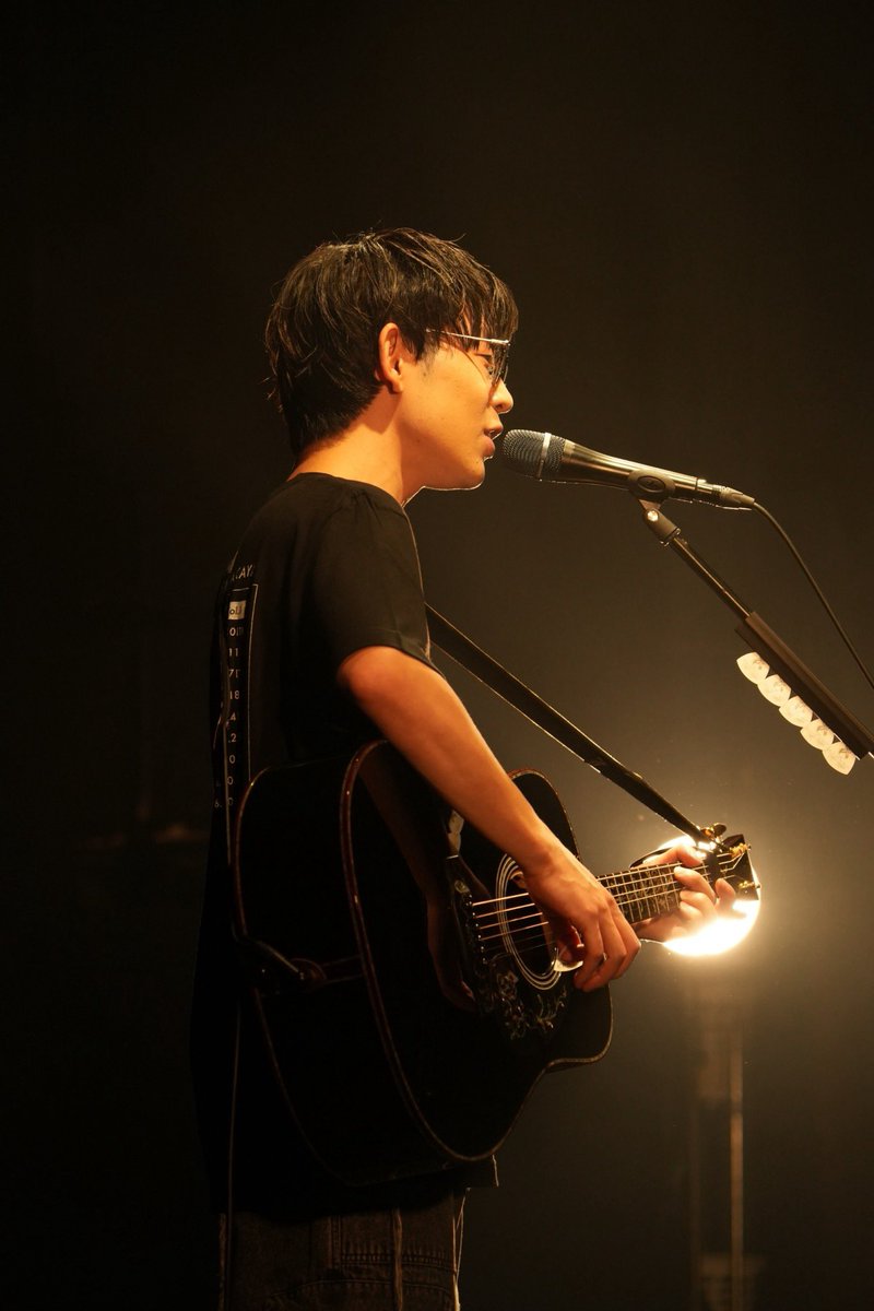kawasaki_staff's tweet photo. 【📢ツアー📢】

初のファンクラブツアー
川崎鷹也 弾き語り FAN CLUB TOUR 「Luv Letter vol.1」

@愛知・名古屋ボトムライン
day2

photo by おかじー

#川崎鷹也 #カワサキホークス #LuvLetter https://t.co/gpw8SuVv7C