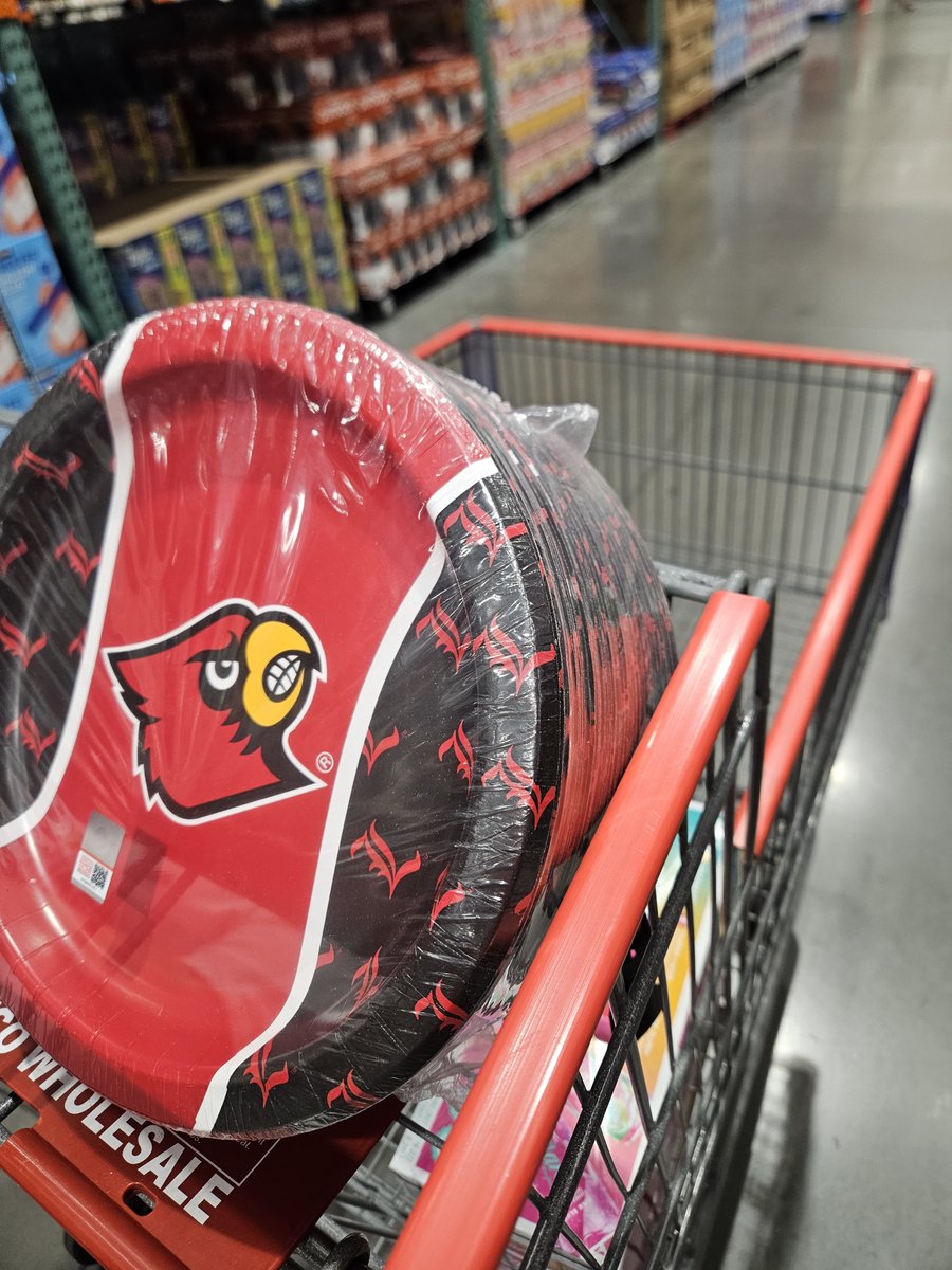 BringBrohmHome's tweet photo. RESTOCKING MY TAILGATE SUPPLIES!
GOT THE PLATES!
NOW TO THE STEAKS!
LFG!
THE FLORIDA STATE GAME IS GOING TO BE LIT NEXT FRIDAY NIGHT!!!!!
LET'S GO!
#BeatNCState #LetsPlayFootball #LetsGoTailgating #LetsGoShopping #BeatFloridaState #FanWithAPlan #GoCards #LouisvilleCardinals https://t.co/UbiJoPUXWb